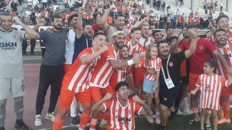 Adana 1954 FK Balıkesir'den puanı kaptı:0-0