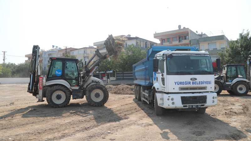 Yüreğir’de Bayram sonrası temizlik seferberliği