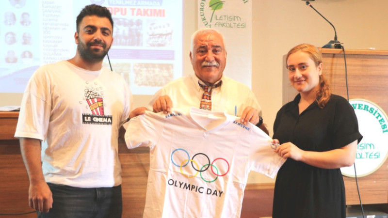 Gazeteci Şanıvar Ç.Ü İletişim Üniversitesi Öğrencileriyle Deneyimlerini Paylaştı