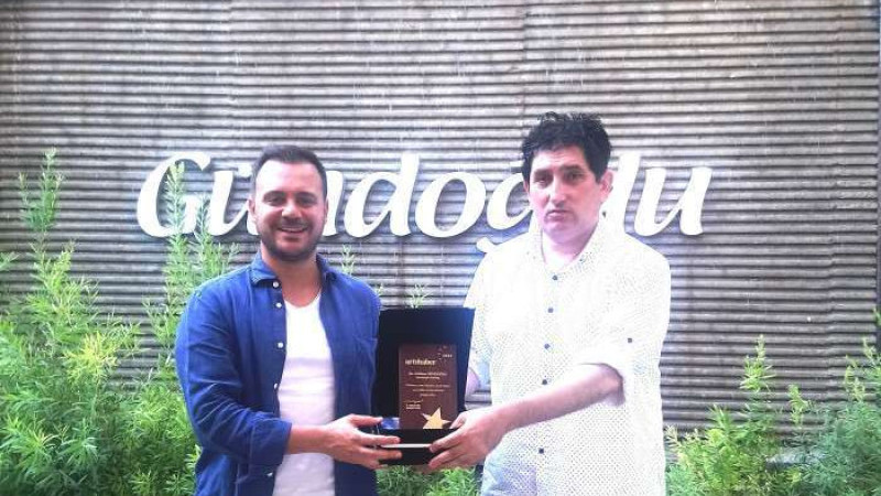 Dr. Gökhan Gündoğdu'ya Özel Ödül!