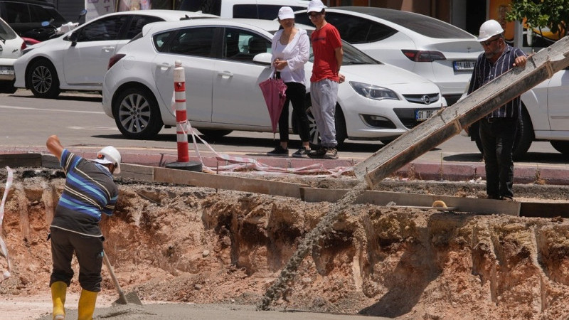 Seyhan'da 7. kreş ve çok amaçlı tesisin temeli atıldı