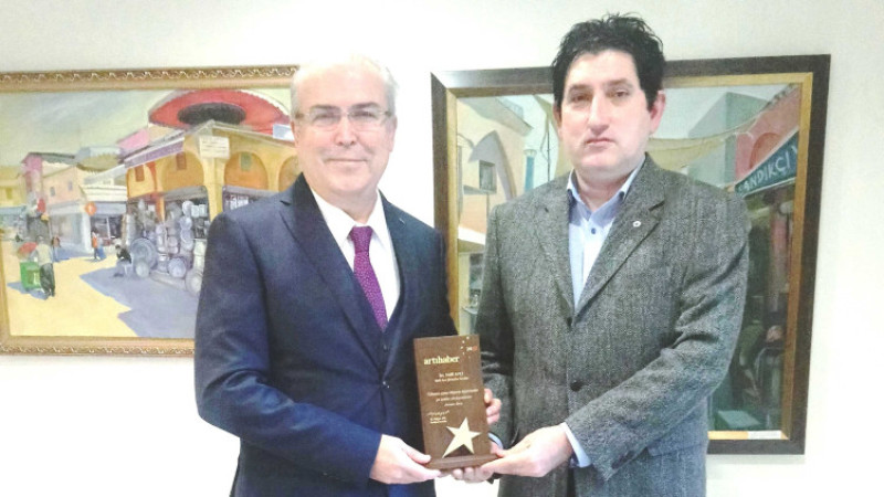 Halil Avcı’ya ‘Prestijli’ Ödül’!