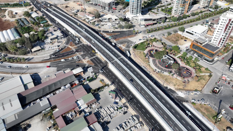 Öğretmenler Bulvarı Otoban Bağlantısı Köprülü Kavşağı trafiğe açıldı