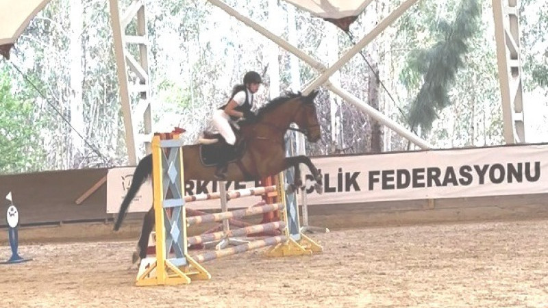 Özel Eral Okulları’ndan Berfin Irak Şampiyon