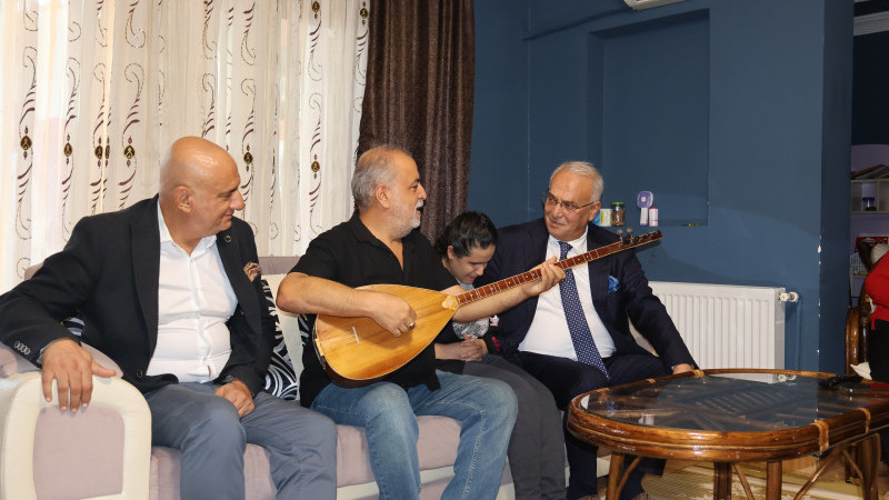 MHP Adana’da evlere konuk oluyor…