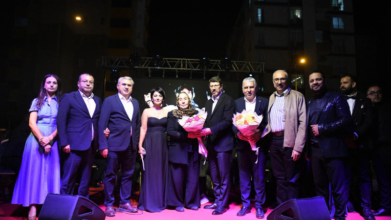 Öğretmenler Gününe Özel, Ferdi Tayfur Konseri