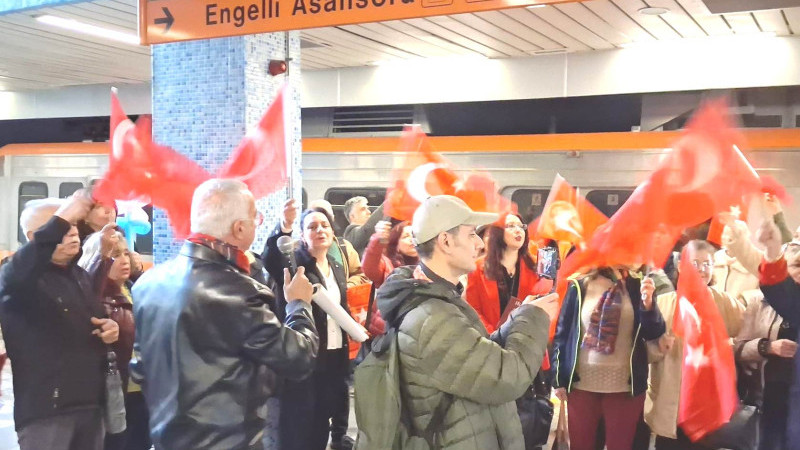 Raylar Üzerinde Aşk ve Öykü