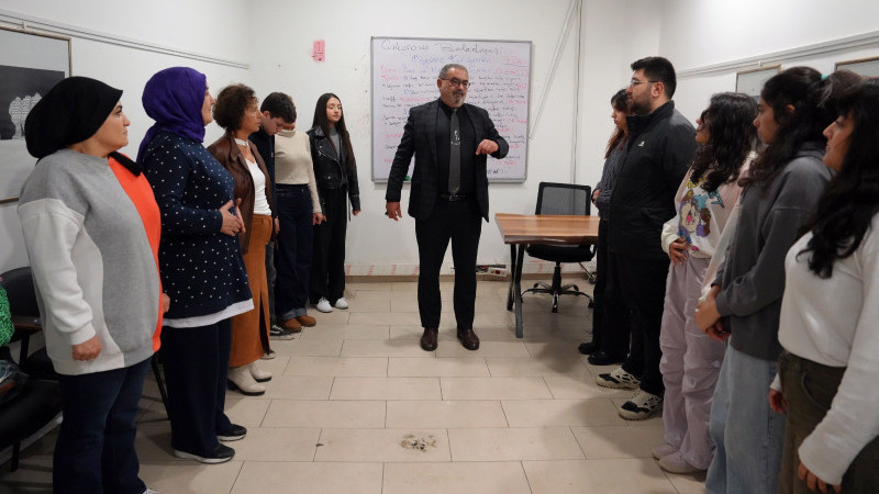 Çukurova’da tiyatro kursuna yoğun ilgi