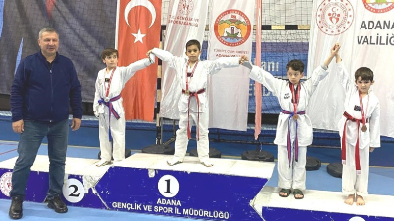 Kaan Akgöz Küçükler Taekwondoda Şampiyon
